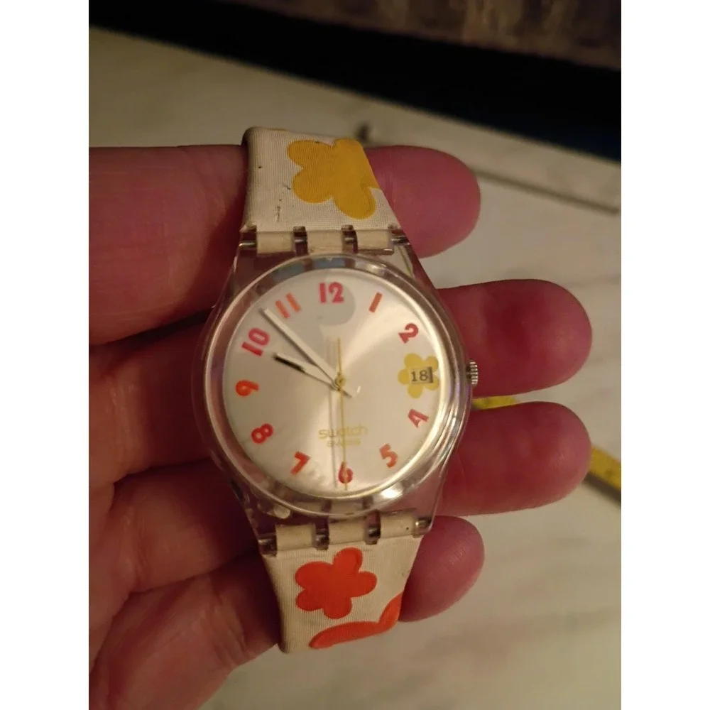 Swatch Watch JUICY HOURS GE402 Orange & Yellow Flower 2004 Needs New Battery